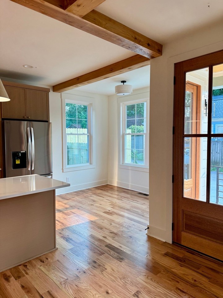 201 Oriel Ave - Photo 3 of 8