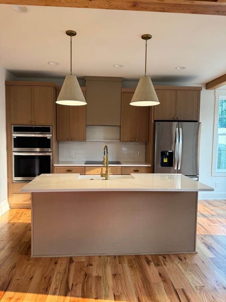 201 Oriel Ave - Photo 4 of 8