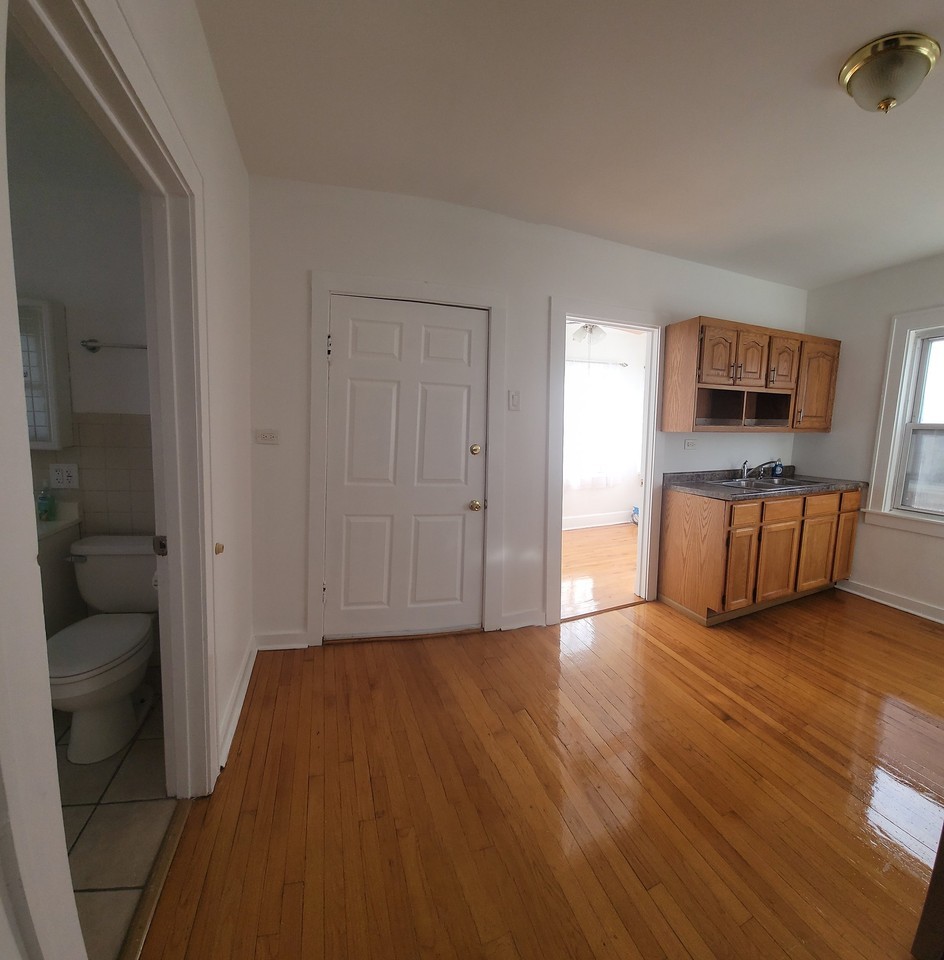 7435 W 58th Pl Apt 2nd #2 - Photo 2 of 8