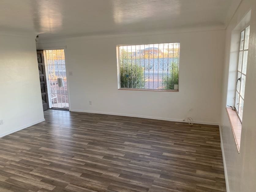 3601 E Seneca St - Photo 3 of 25