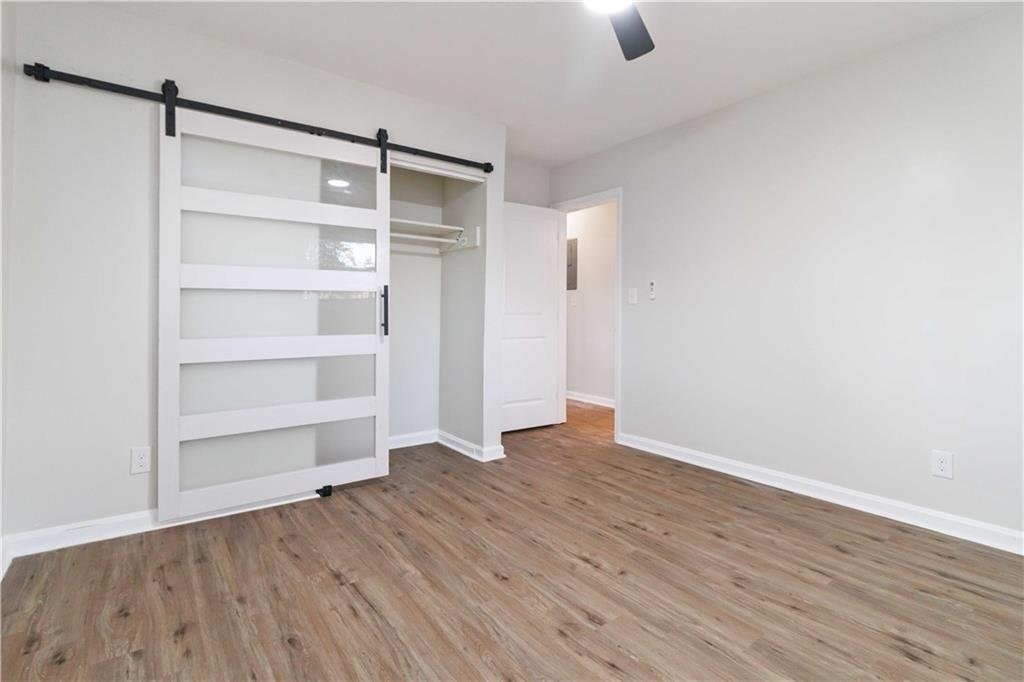 2718 Delowe Dr - Photo 4 of 6