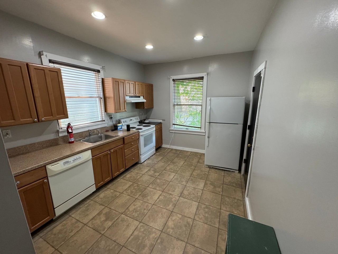 23 Salem St #2