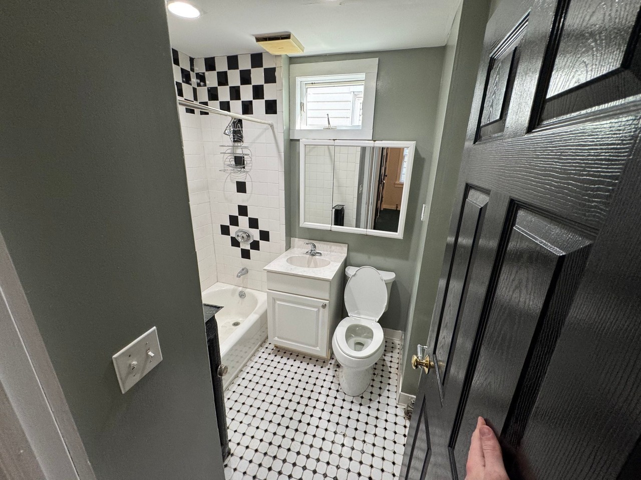 23 Salem St #2 - Photo 3 of 12