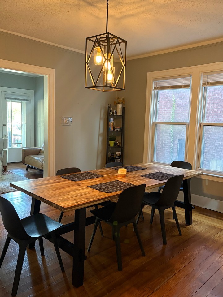 2246 Biddle Ave - Photo 5 of 9