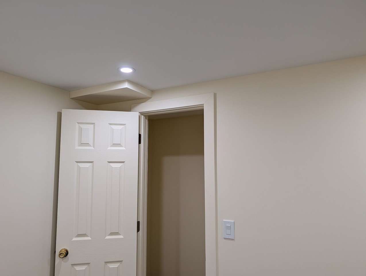 23 Park Pl #8 - Photo 5 of 12