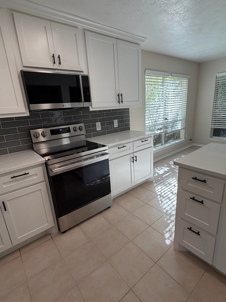 15306 Court Amber Trl - Photo 4 of 16