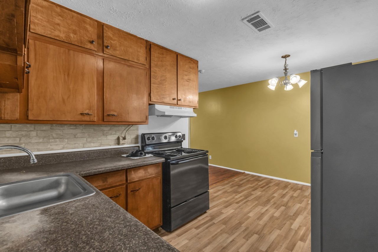 216 Vero Ct - Photo 6 of 15