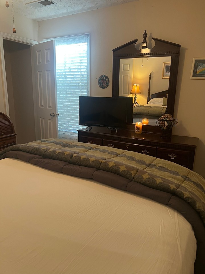 780 Georgian Hills Dr #2 - Photo 3 of 10