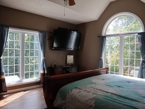 1130 Williams Bridge Rd - Photo 2 of 22