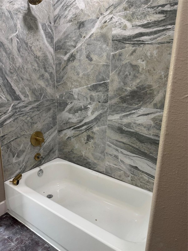 467 Whisperwood Dr - Photo 4 of 4