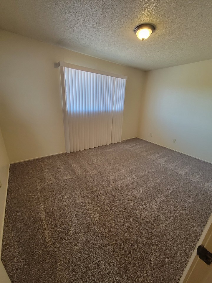 224 E Granger Ave - Photo 2 of 7