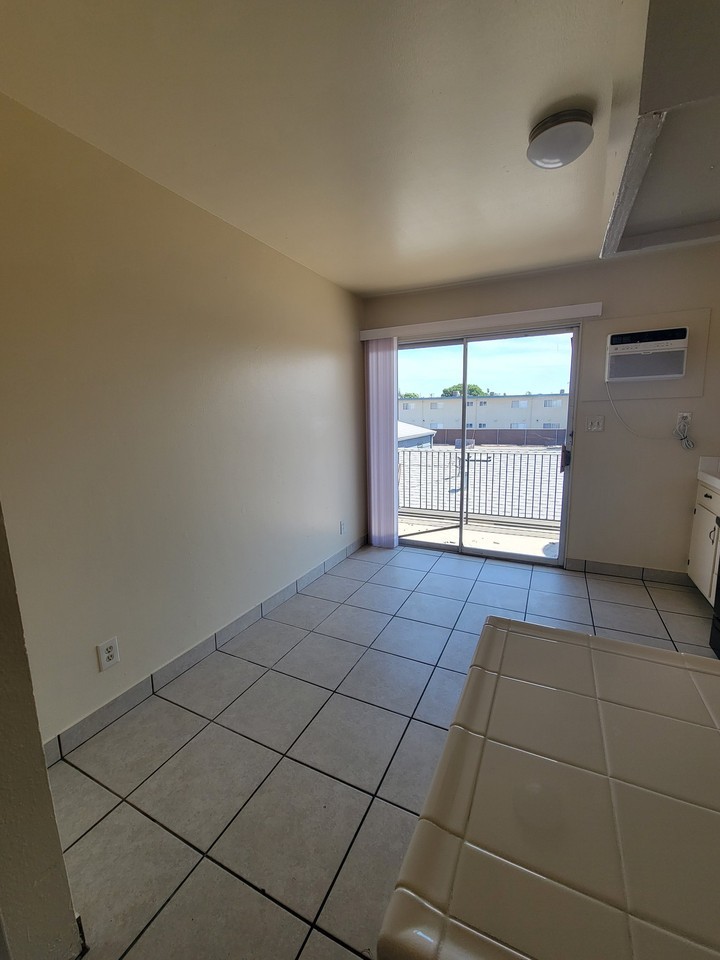 224 E Granger Ave - Photo 7 of 7