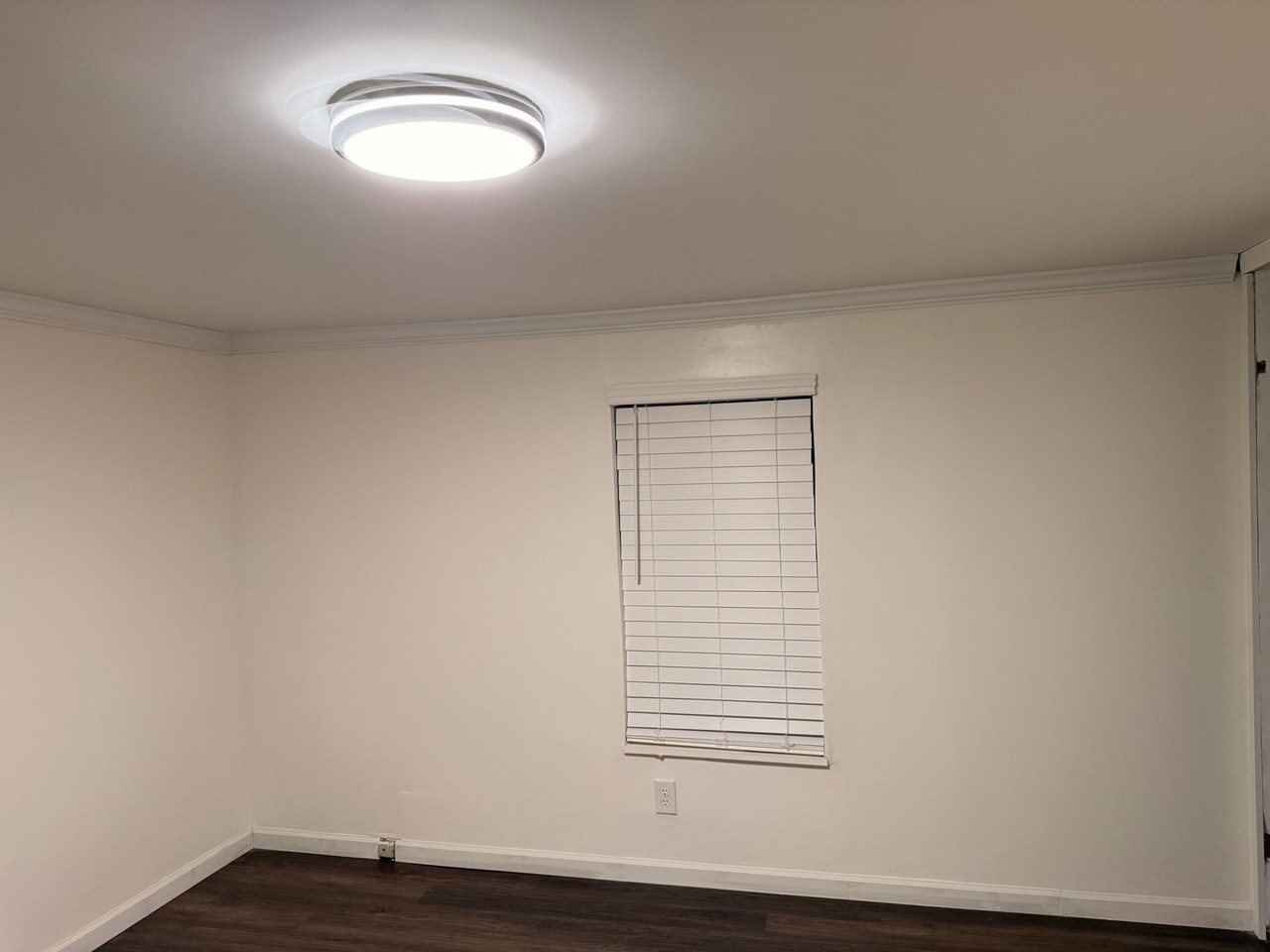1525 Granite Sq - Photo 4 of 14