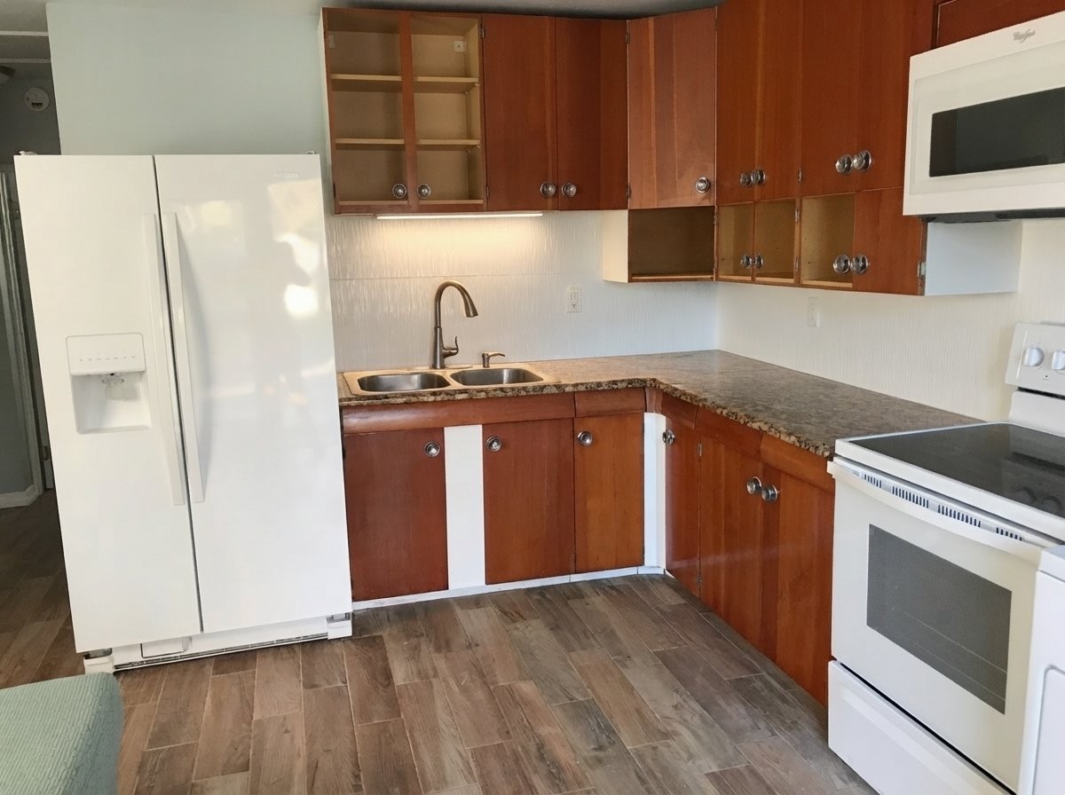 5178 Riverside Dr #CH - Photo 2 of 5