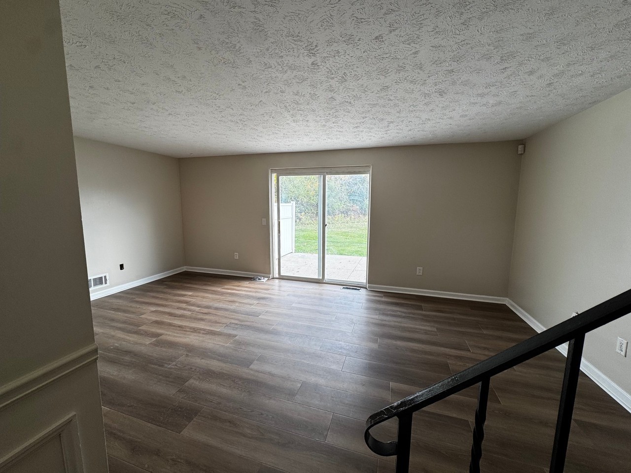22/24 Teakwood Ln #24 - Photo 6 of 20
