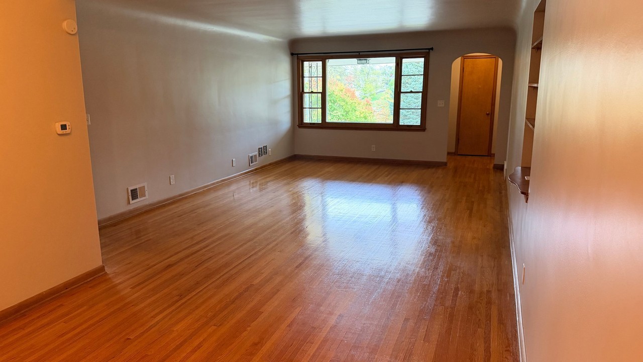 3138 N 54th St #3138 - Photo 3 of 18
