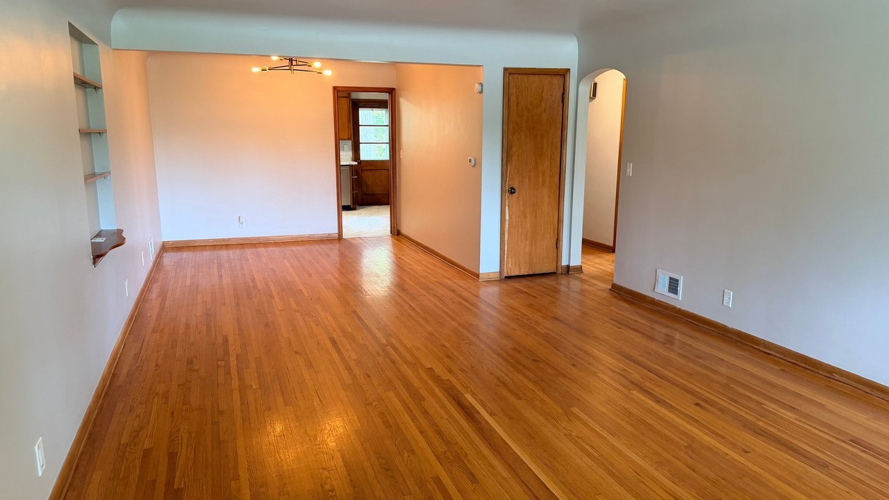 3138 N 54th St #3138 - Photo 4 of 18