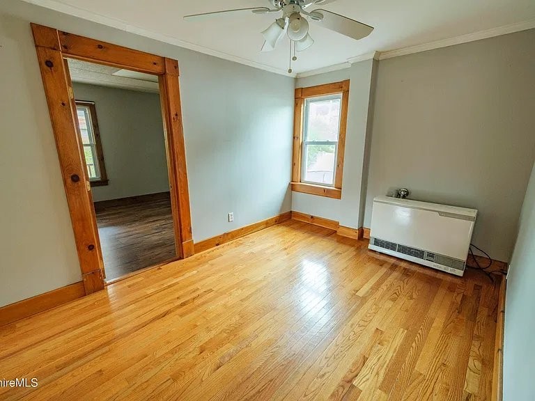 103 Commercial St #2 - Photo 5 of 10