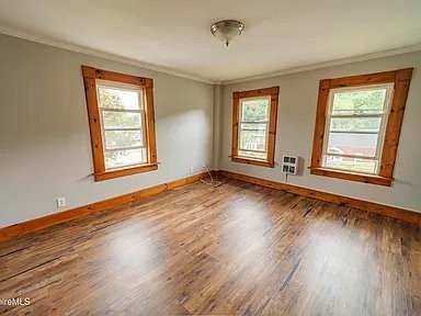 103 Commercial St #2 - Photo 6 of 10