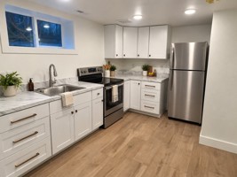 featured image of 137 3rd St #B
