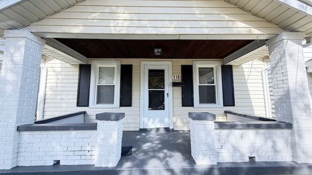 116 Webster Ave - Photo 3 of 11
