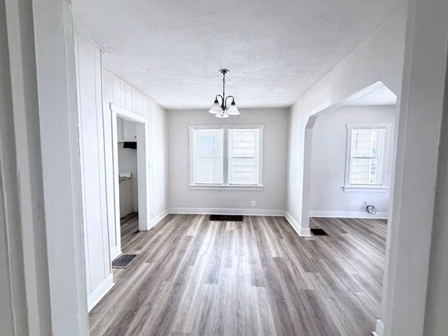 116 Webster Ave - Photo 4 of 11