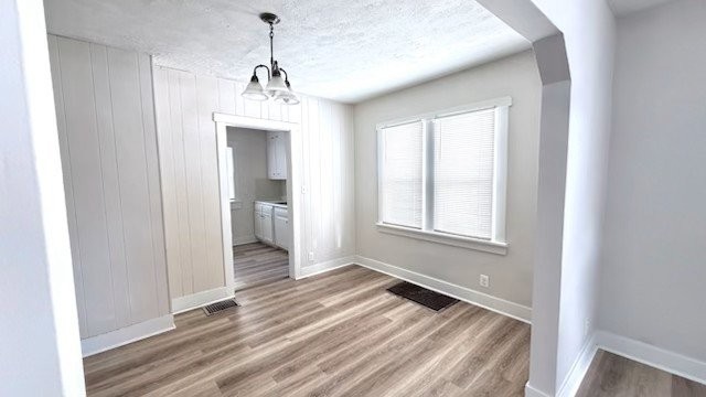 116 Webster Ave - Photo 5 of 11