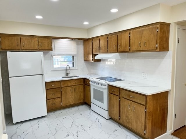 1 Glenbrook Rd - Photo 2 of 16
