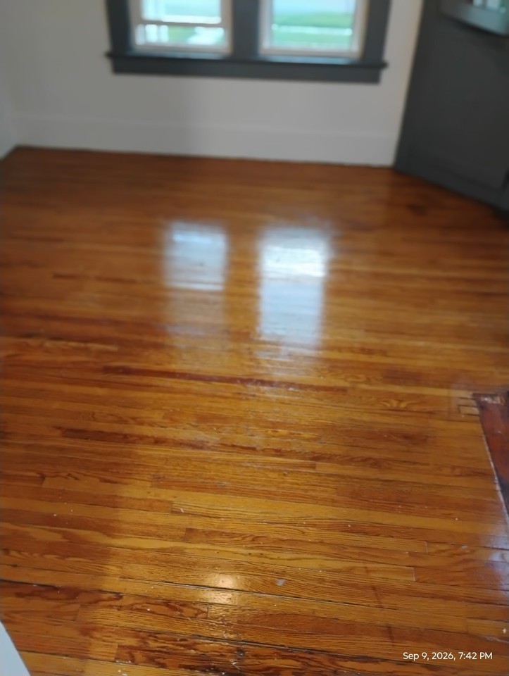 553 Brighton Ave - Photo 5 of 10