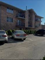 10549 Parkside Ave #2W - Photo 1 of 1