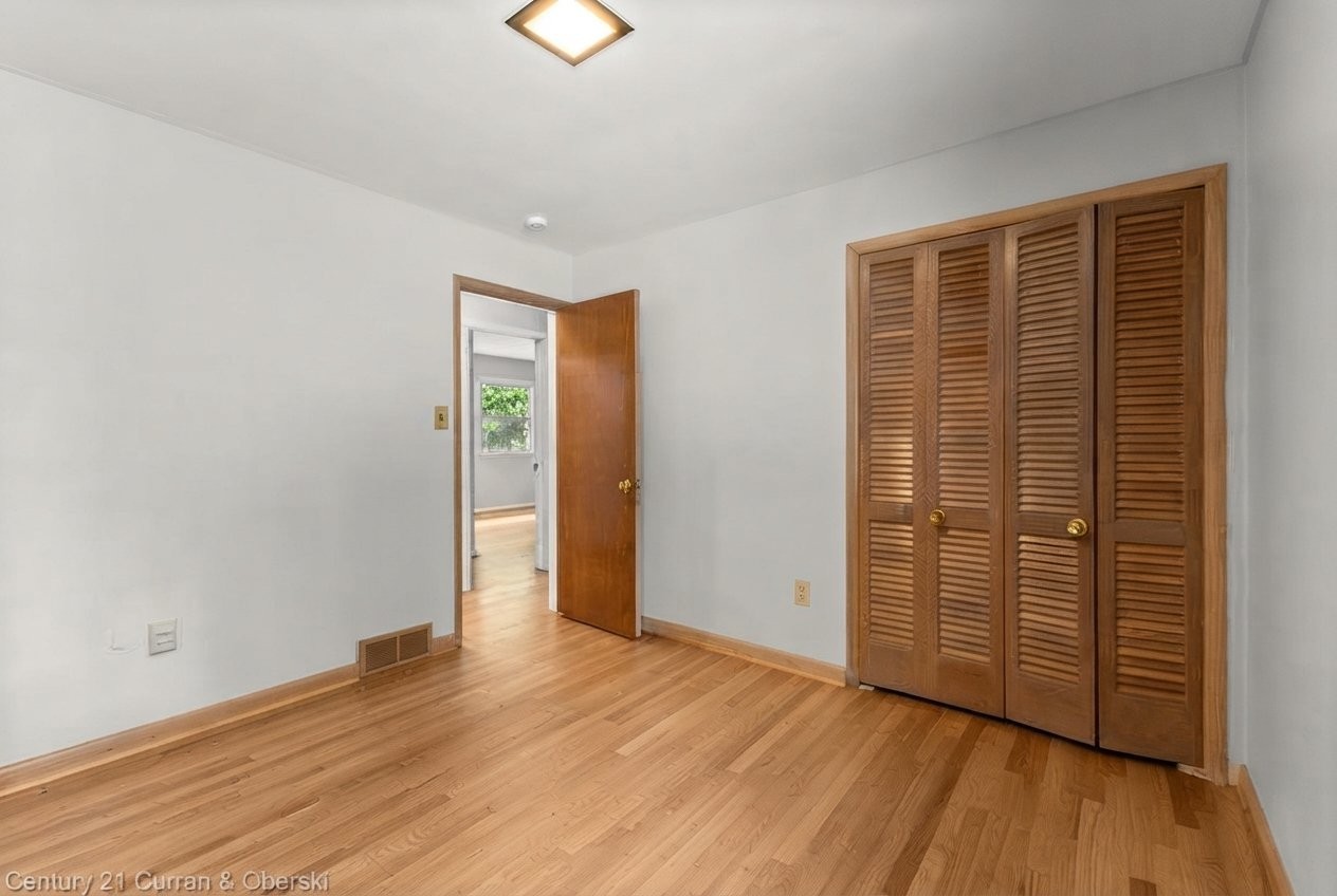 6200 Burger St - Photo 4 of 17