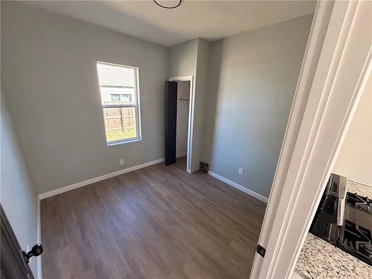 1304 S 40th St - Photo 6 of 13
