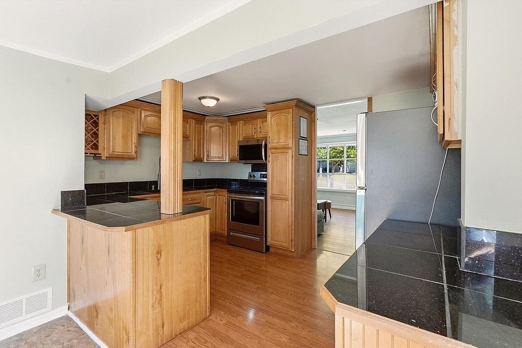 3223 N 83rd St - Photo 5 of 19