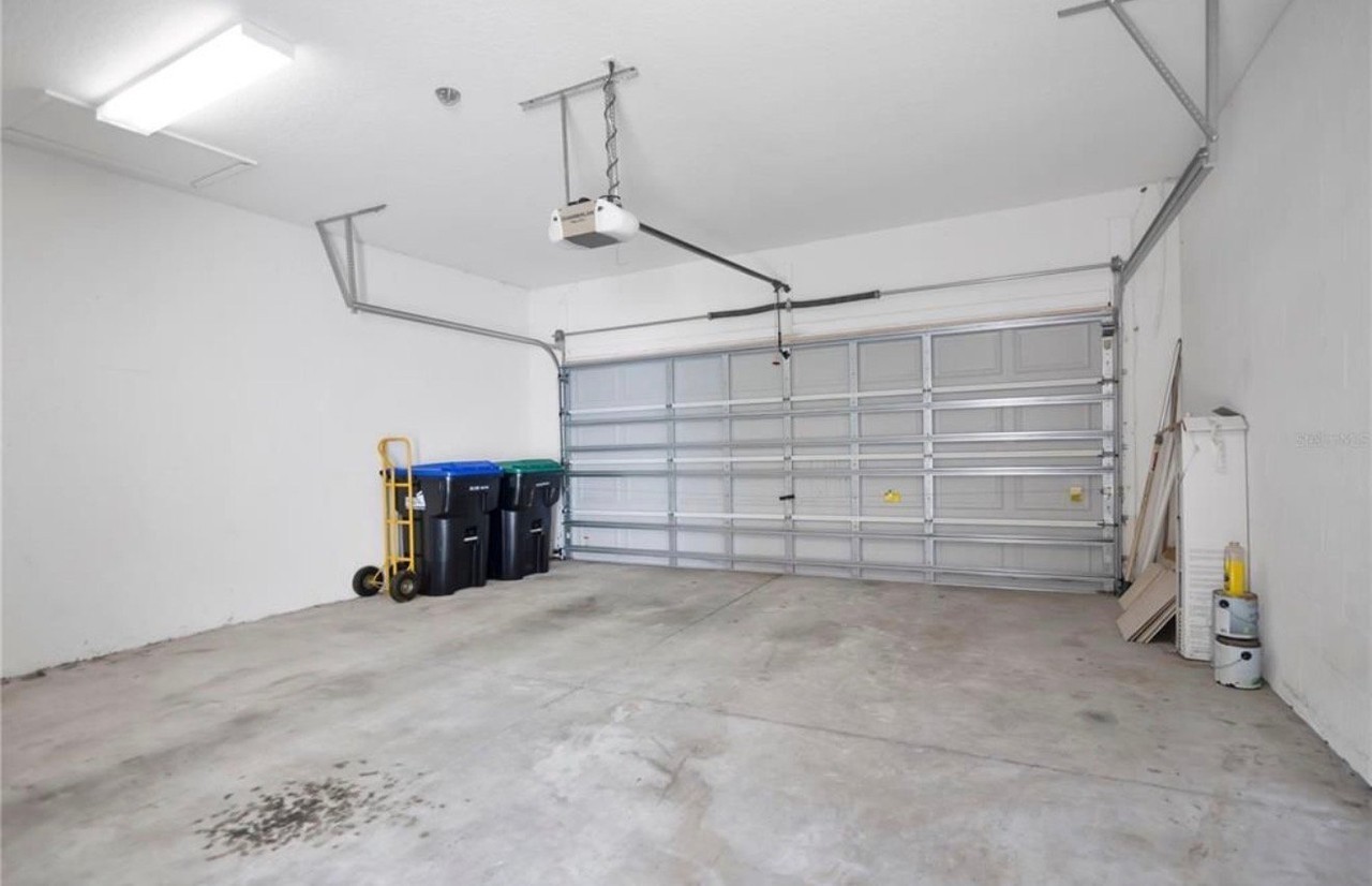 14766 Peekskill Dr - Photo 3 of 8
