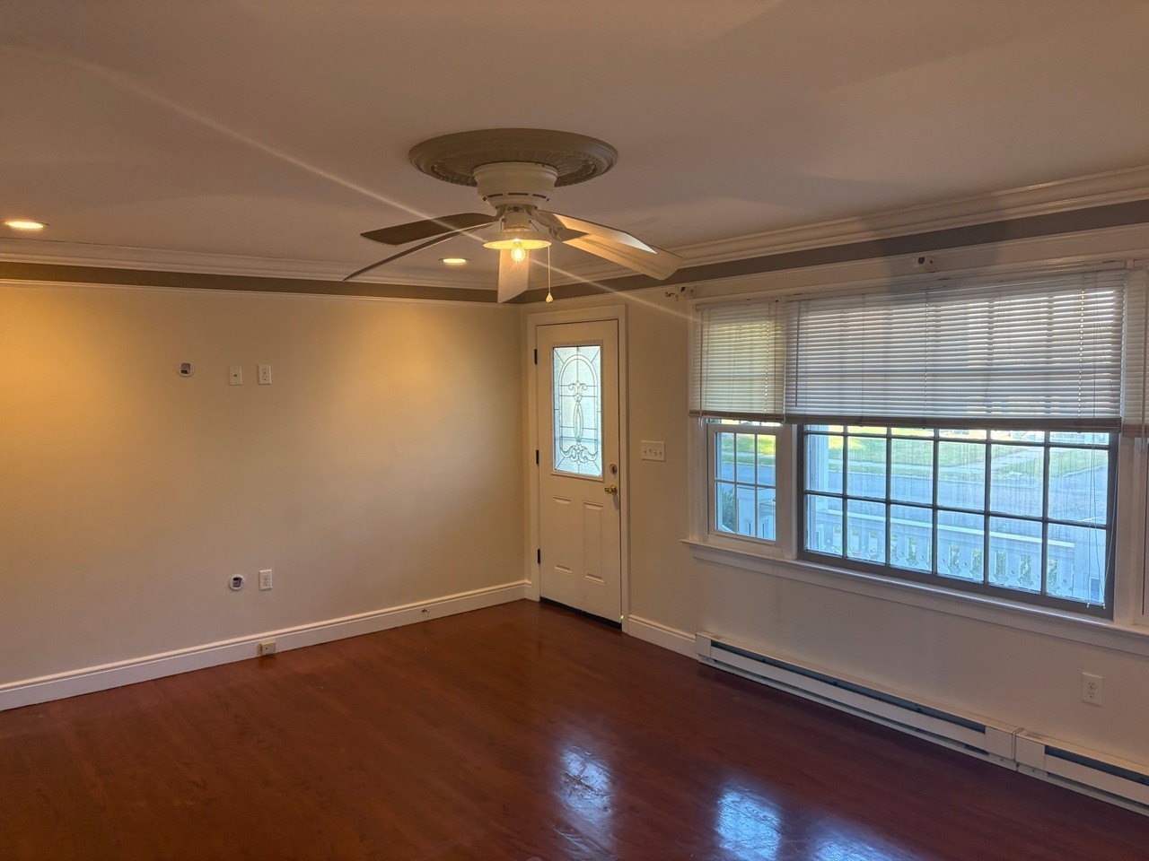 14 Cleveland St #1 - Photo 5 of 17