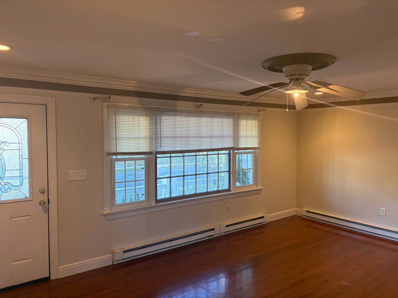 14 Cleveland St #1 - Photo 6 of 17