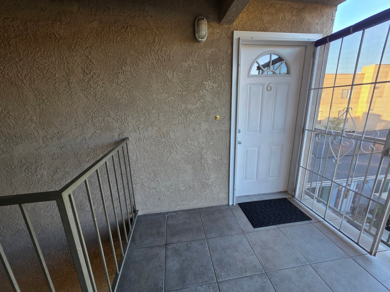 537 E Palmer Ave #6 - Photo 4 of 20