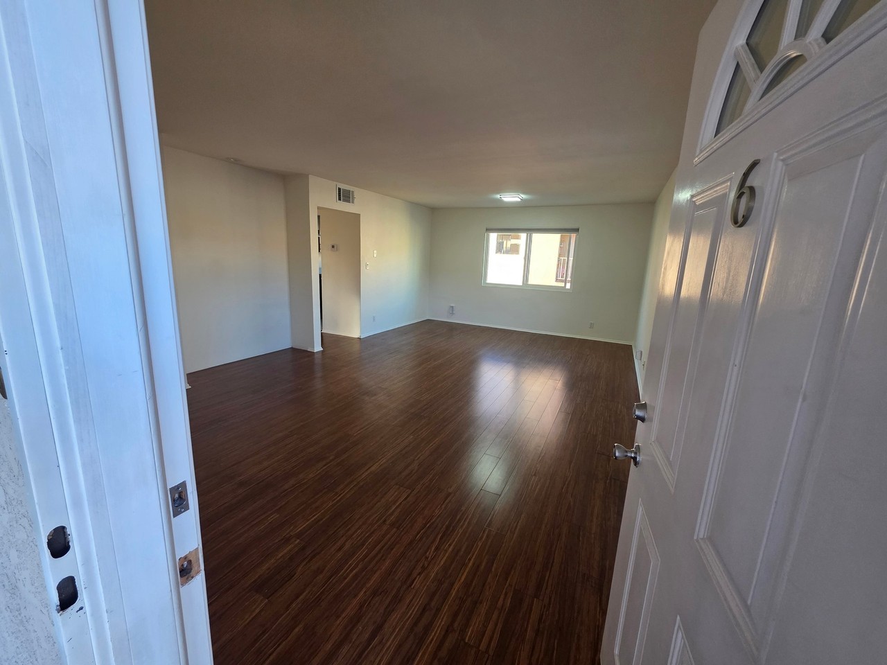 537 E Palmer Ave #6 - Photo 5 of 20