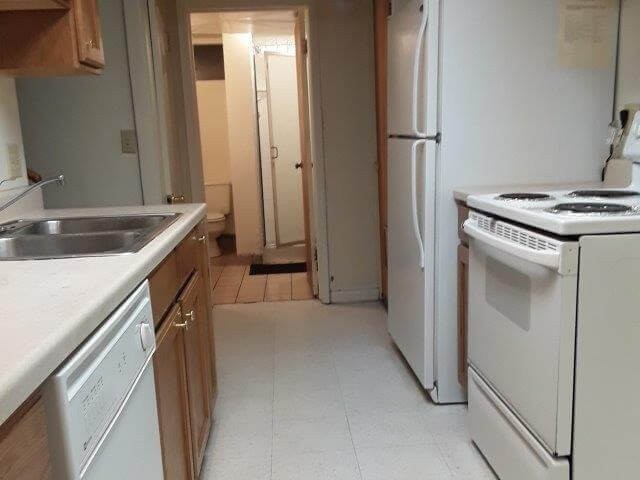 640 Northeast #2 - Photo 5 of 8