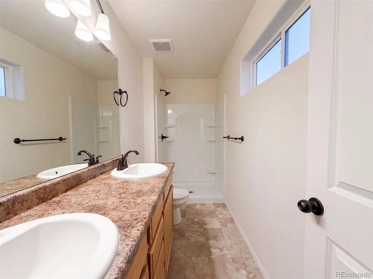 1704 102nd Ave - Photo 5 of 10