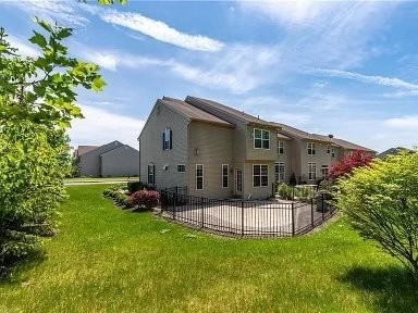 4506 Bellflower Way - Photo 4 of 24