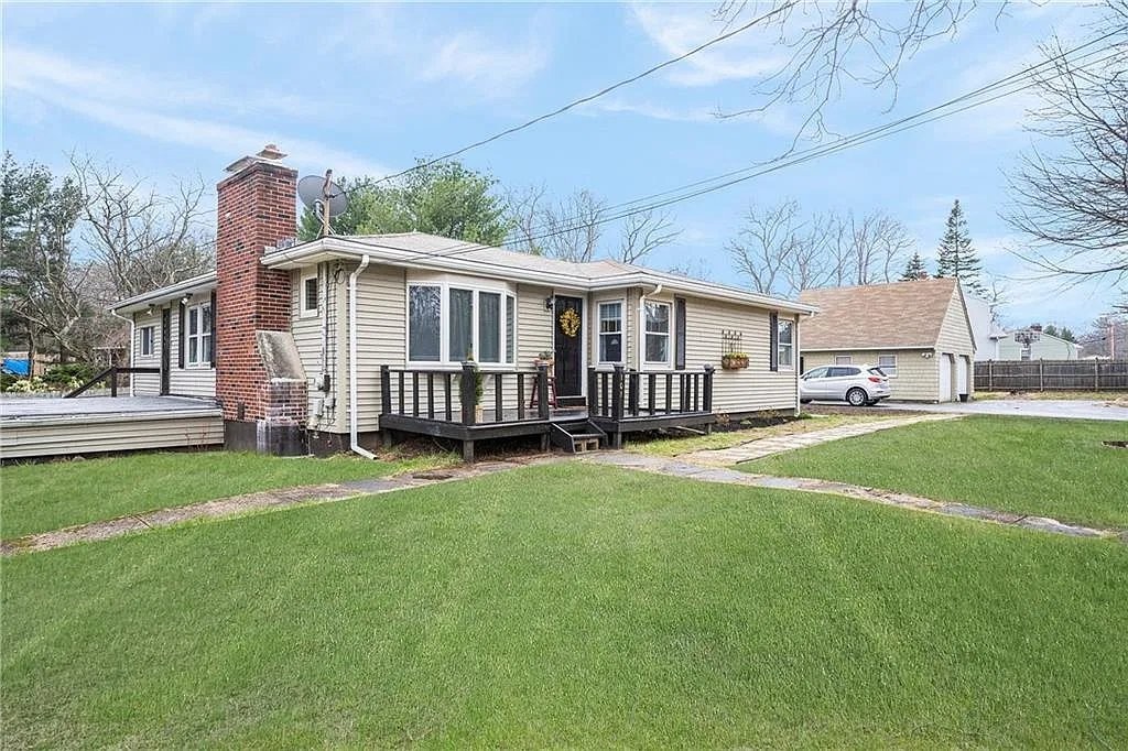 101 Bear Hill Rd - Photo 4 of 8