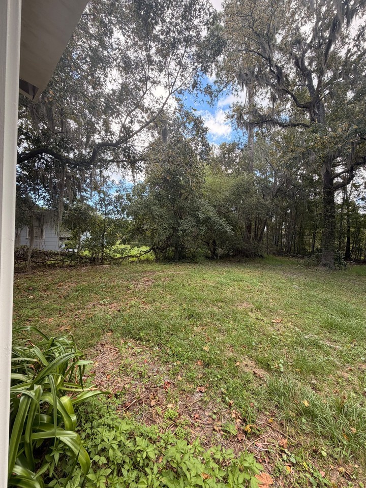 1620 Lauder Ave - Photo 2 of 17