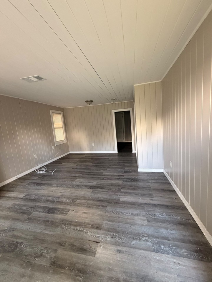1620 Lauder Ave - Photo 5 of 17