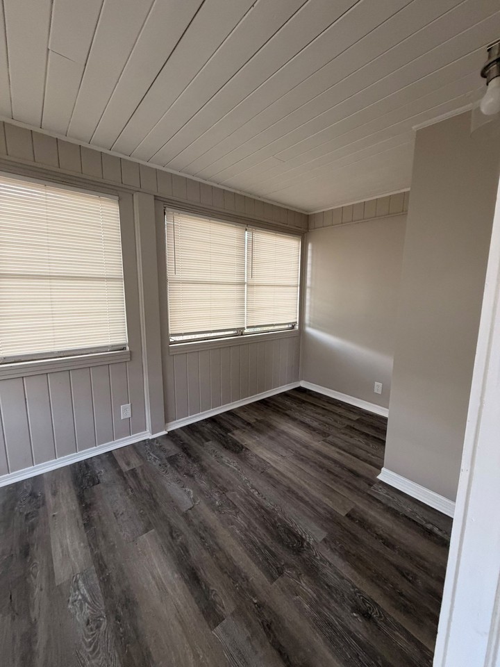 1620 Lauder Ave - Photo 6 of 17