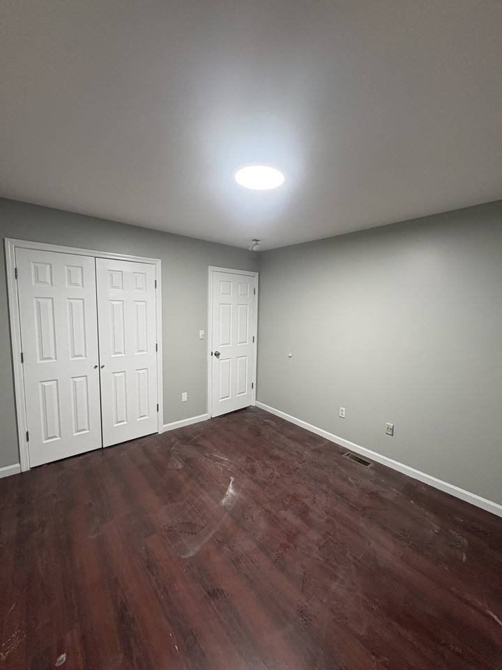 180 Sherman Ave #1stFL - Photo 6 of 6