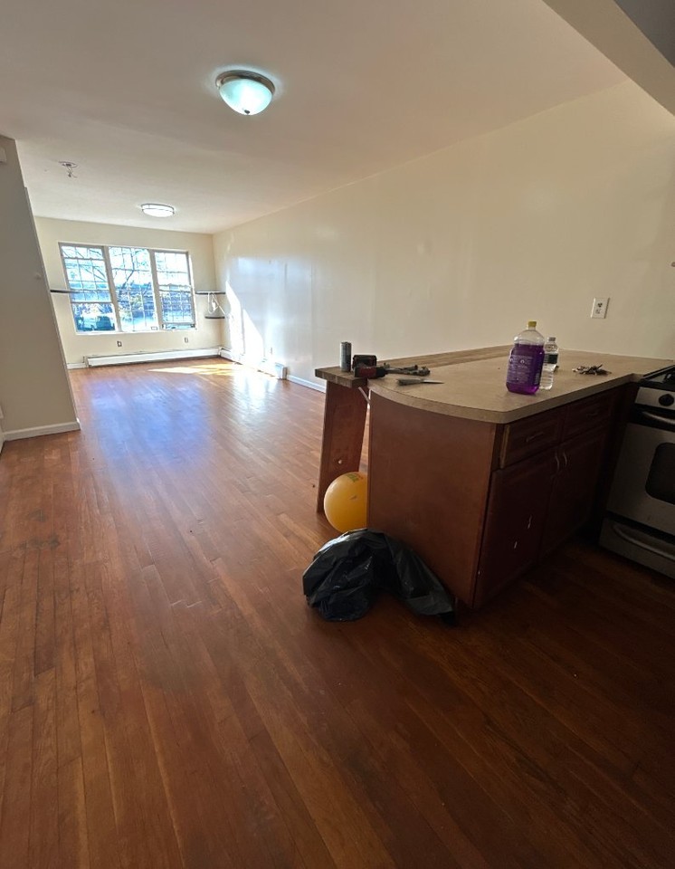 785 Fountain Ave - Photo 2 of 8