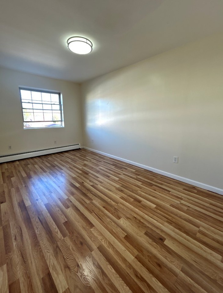785 Fountain Ave - Photo 5 of 8
