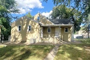 featured image of 3941 3rd St Ne