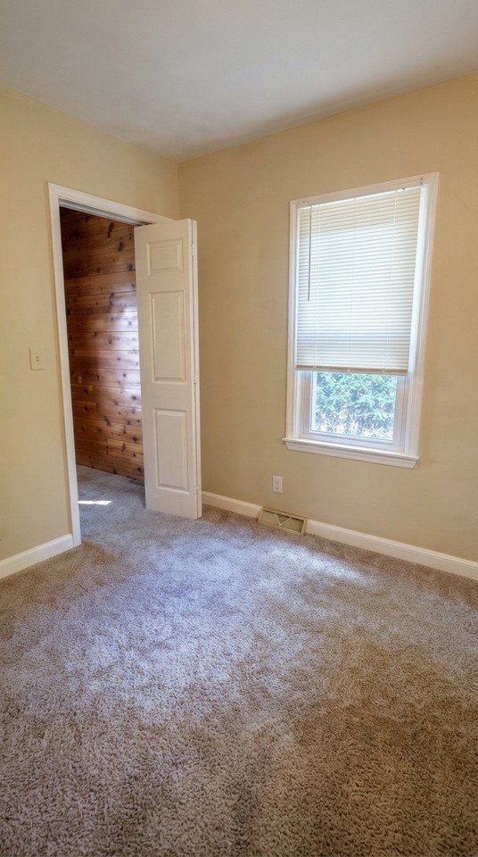 3941 3rd St Ne - Photo 3 of 11